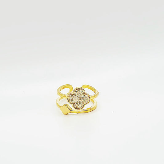 Clover Ring