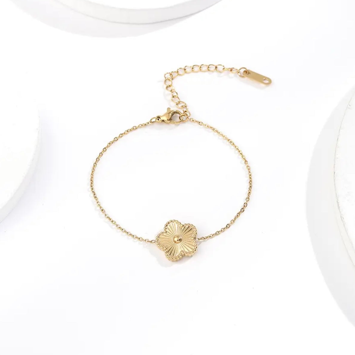 Clover Bracelet Gold